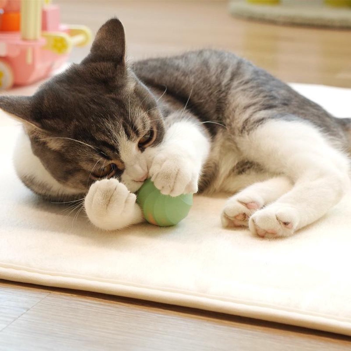 Cheerble | Mini Bal 3.0 | Roze | Zelf Rollende Bal Voor Katten | 3 Automatische Speelmodi | Interactief En Intelligentie Kattenspeelgoed | Kattenspeeltje