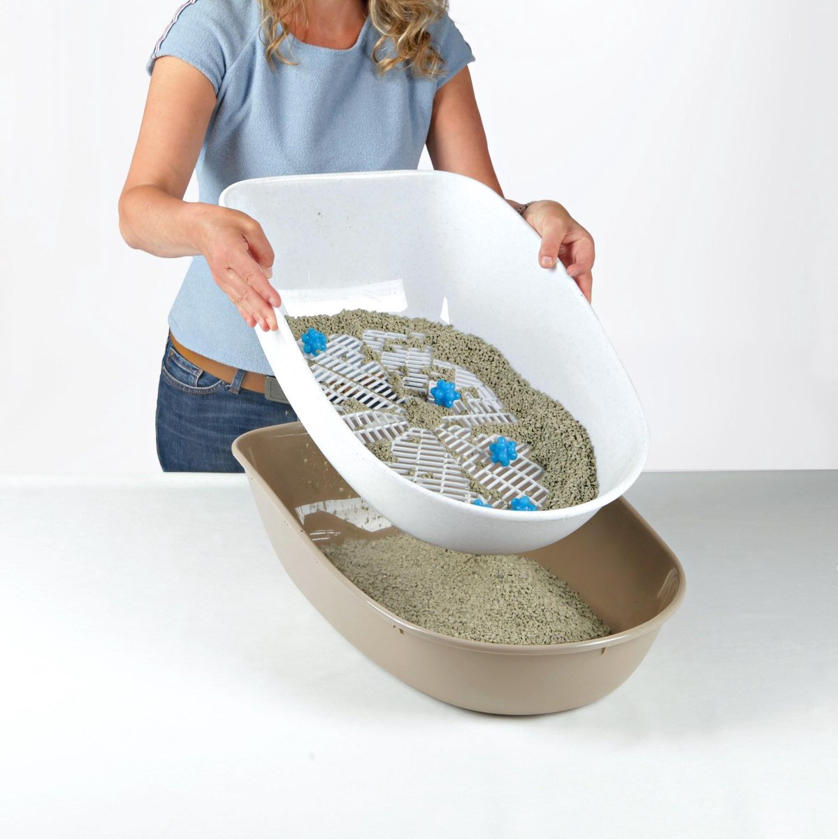  Trixie Berto Kattenbak Overdekt Met Zeef Scheidingssysteem Taupe - 59X39X42 CM