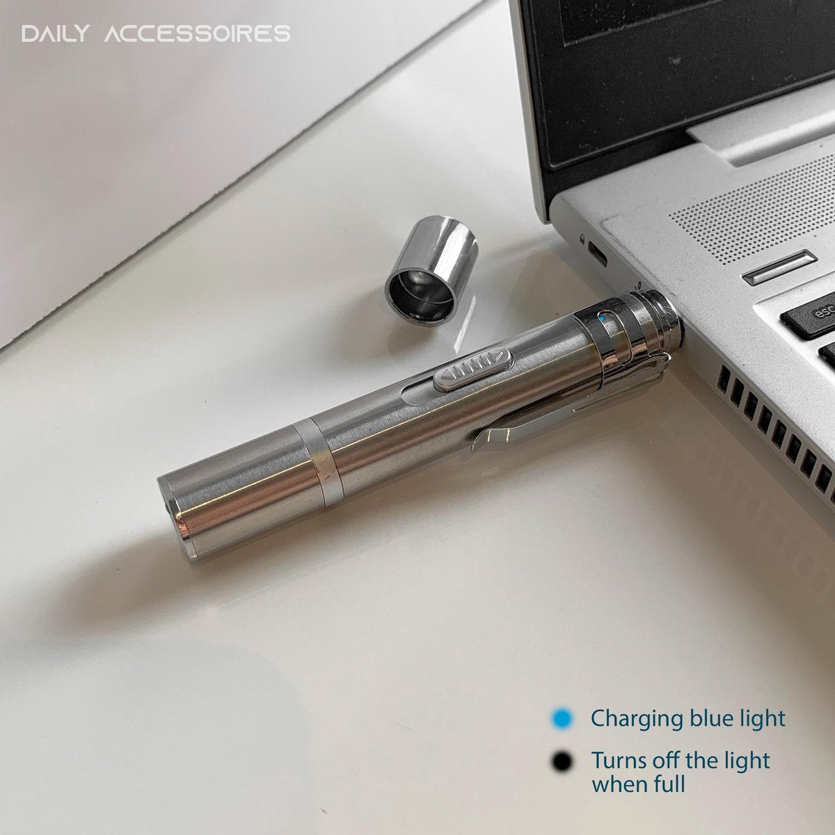 Merkloos Laserpen - Daily Accessoires - USB Oplaadbaar - Kattenspeeltjes - Laserlampje - 7 Verschillende Standen - RVS Zilver - Zaklamp - UV Lamp – Kattenspeelgoed
