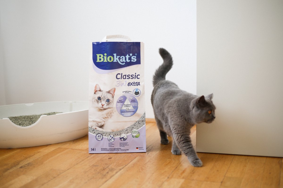  Biokat's Classic 3in1 Extra - 14 L - Kattenbakvulling - Klontvormend - Parfumvrij - Actieve Kool