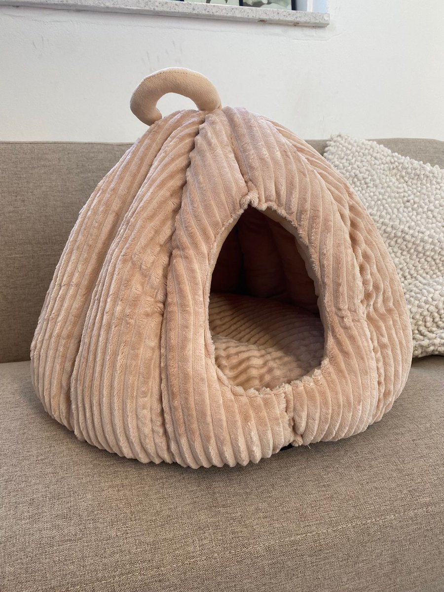  By Tiekeman Kattenmand Pompoen - Beige - Luxe Kattenmand - Kattenkussen - Anti Slip - 40x40x38 Cm